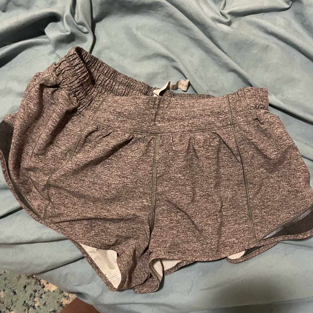 Gray LuLu Lemon hotty hot shorts 2.5 inches